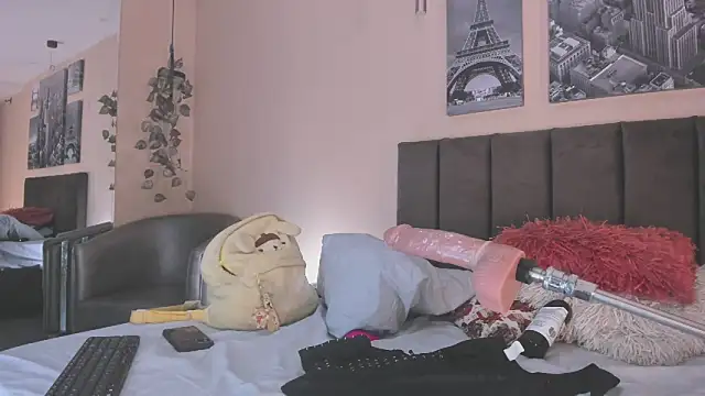 Blue Sixx online show from March 8, 2:04 am