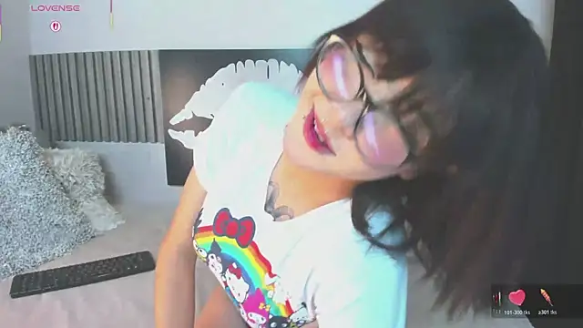 Blue Sixx online show from March 18, 11:59 pm