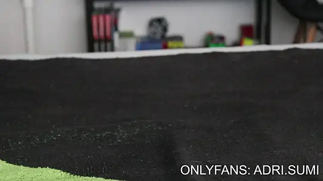 adrisumi online show from February 12, 5:02 pm