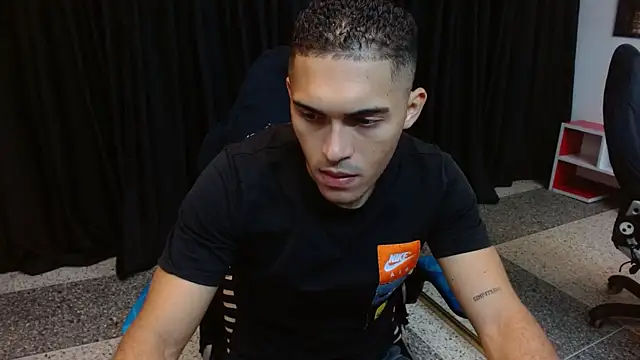 Derek Storm  online show from November 27, 11:54 am