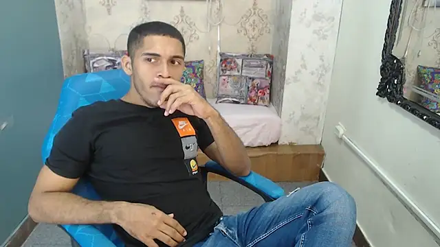 Derek Storm  online show from November 5, 11:02 am