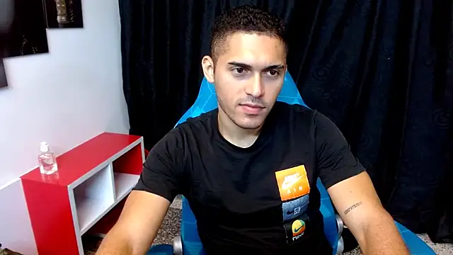 Derek Storm  online show from December 21, 1:02 pm