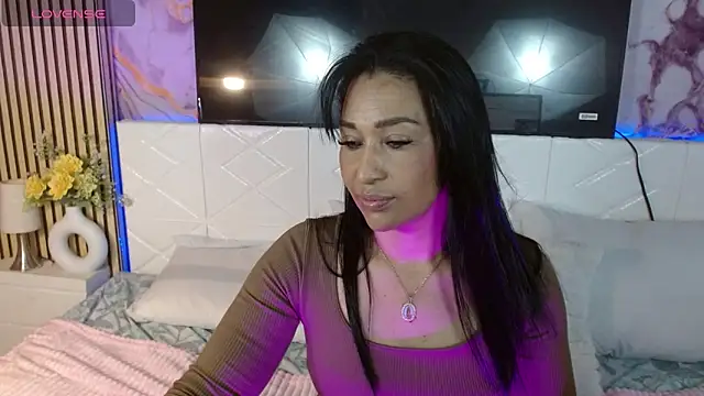 IvyShine7 online show from May 14, 7:11 pm