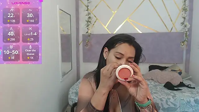 IvyShine7 online show from November 9, 7:18 pm