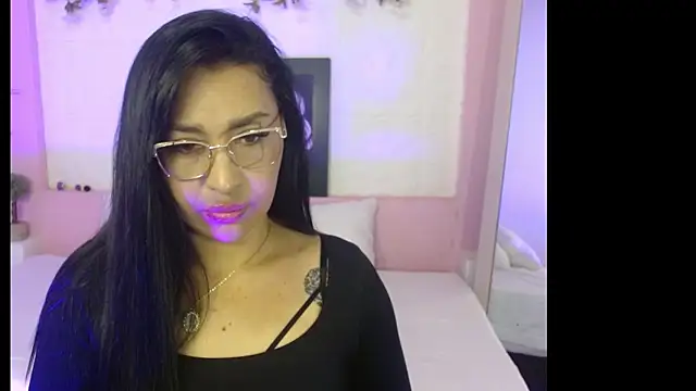 IvyShine7 online show from April 27, 7:45 pm
