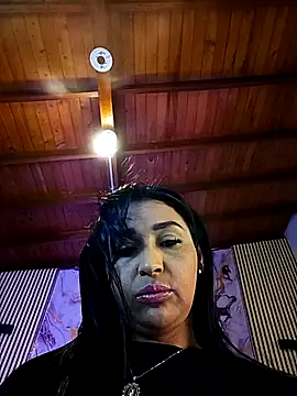 Snapshot of IvyShine7 chatting on June 21, 6:46 pm IvyShine7 online show from June 21, 6:46 pm
