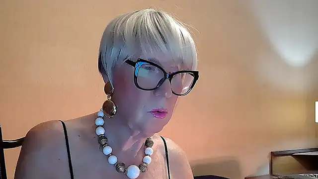 ROBY SWEETHOT online show from October 4, 10:00 pm