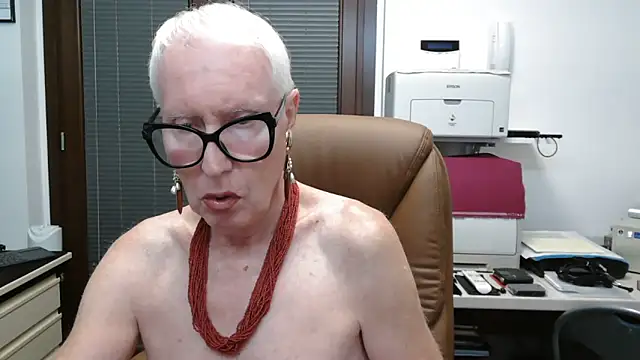 ROBY SWEETHOT online show from September 13, 10:10 pm