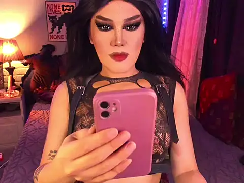 WILDDENNY1 online show from February 25, 9:36 pm