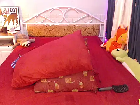 WILDDENNY1 online show from May 19, 1:56 am