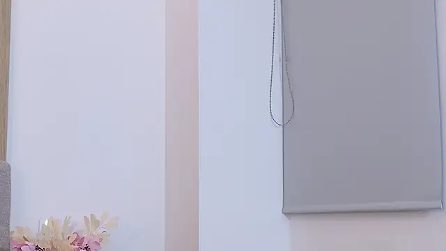 BeckySalas online show from February 4, 8:15 pm