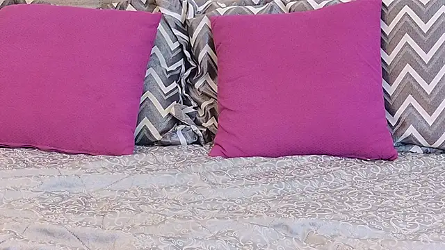 BeckySalas online show from April 16, 9:39 pm