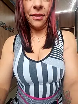 Snapshot of _Kamy_Hot chatting on June 18, 2:11 pm Kamy Hot online show from June 18, 2:11 pm