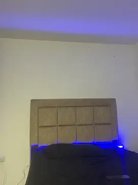 Snapshot of EmilyNoir1 chatting on November 30, 1:17 am EmilyNoir1 online show from November 30, 1:17 am