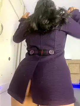 Snapshot of EmilyNoir1 chatting on December 16, 12:15 am EmilyNoir1 online show from December 16, 12:15 am