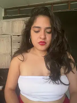 EmilyNoir1 online show from May 24, 10:53 pm