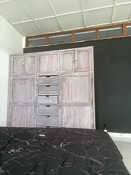 EmilyNoir1 online show from April 4, 1:50 pm