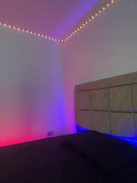 EmilyNoir1 online show from February 8, 12:19 am