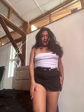Snapshot of EmilyNoir1 chatting on June 12, 8:17 pm EmilyNoir1 online show from June 12, 8:17 pm