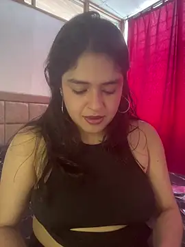 EmilyNoir1 online show from June 3, 7:51 pm