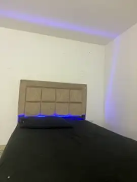 Snapshot of EmilyNoir1 chatting on December 5, 1:05 am EmilyNoir1 online show from December 5, 1:05 am