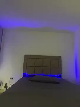 EmilyNoir1 online show from December 17, 12:26 am