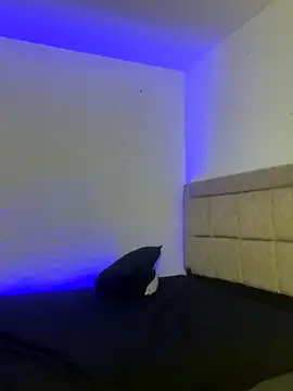 Snapshot of EmilyNoir1 chatting on November 5, 12:25 am EmilyNoir1 online show from November 5, 12:25 am