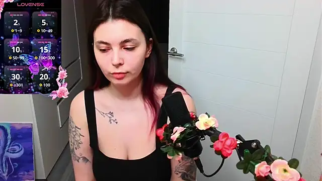 peachyness online show from March 27, 10:05 am