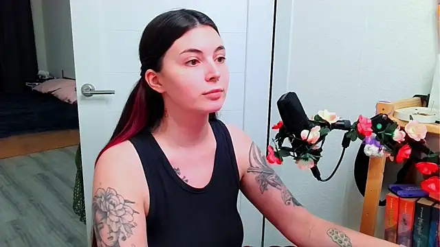 peachyness online show from February 17, 11:57 pm