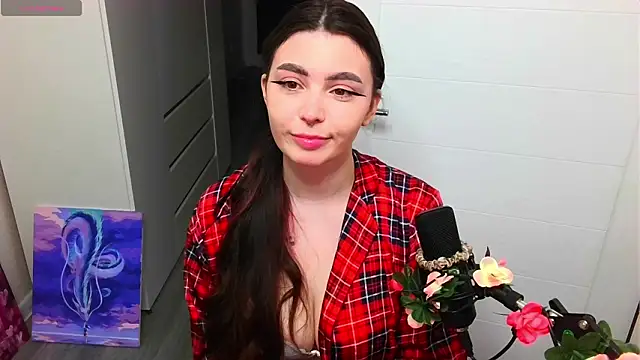 peachyness online show from March 8, 3:48 pm