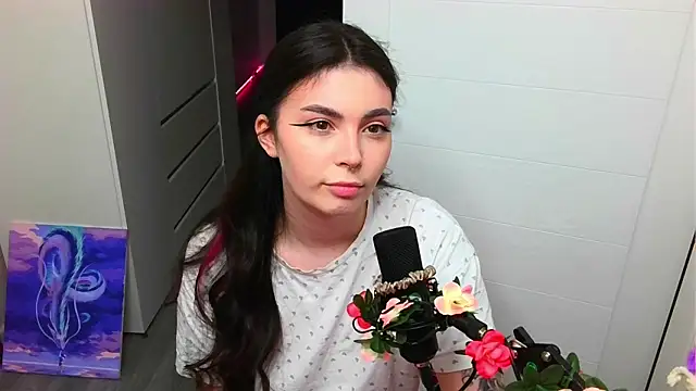 peachyness online show from March 9, 4:21 pm