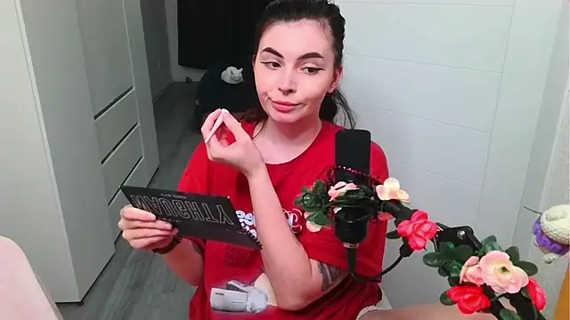 peachyness online show from April 26, 3:09 pm