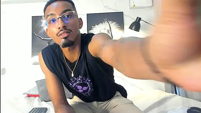 Snapshot of Darwin_mayo chatting on November 3, 5:16 pm Darwin mayo online show from November 3, 5:16 pm