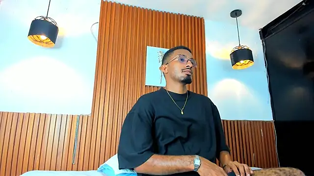 Snapshot of Darwin_mayo chatting on October 30, 5:21 pm Darwin mayo online show from October 30, 5:21 pm