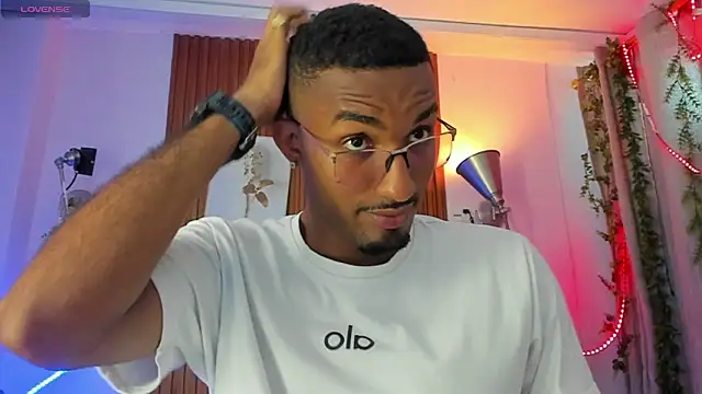 Darwin mayo online show from March 18, 5:25 pm