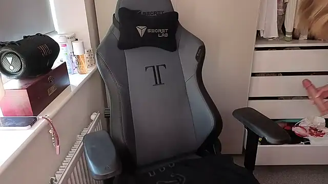 Lilly-Luscious online show from March 19, 4:51 pm