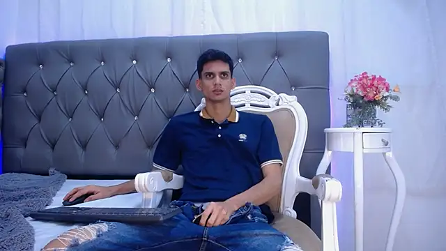 Sebalexis7 online show from November 8, 3:43 am