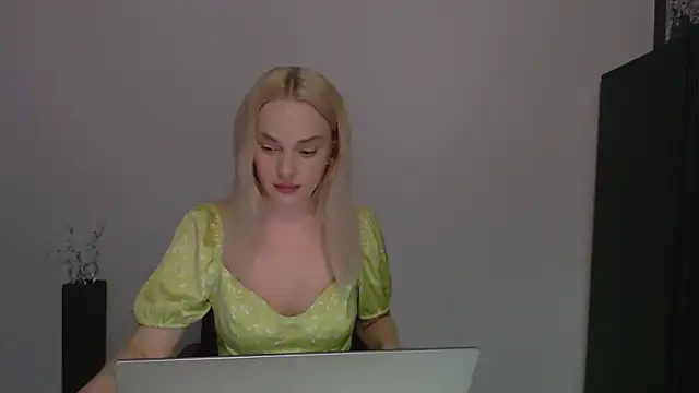 Lia noo regrets online show from April 17, 4:43 pm