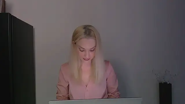 Lia noo regrets online show from May 1, 4:45 pm