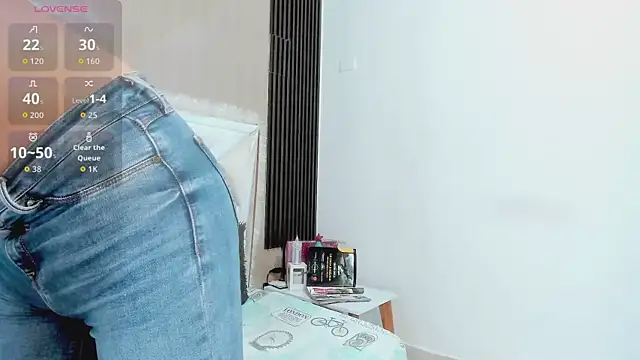 karen matwell online show from December 4, 11:15 pm