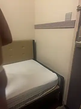 pophiboy online show from February 9, 3:15 am