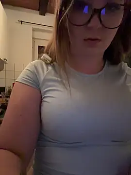 SweetTeenGirl online show from November 8, 8:12 pm