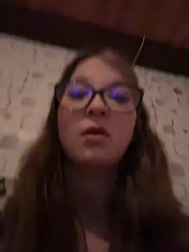 SweetTeenGirl online show from November 26, 8:31 pm