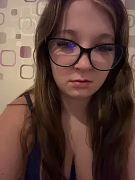 SweetTeenGirl online show from November 11, 8:47 pm