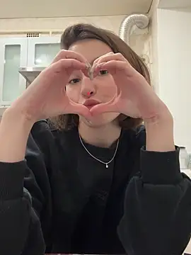 ZariaFlame online show from November 1, 7:30 pm