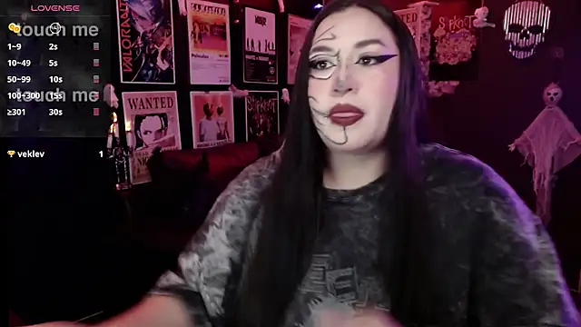 Snapshot of Ravendark_ chatting on October 27, 7:04 pm Ravendark online show from October 27, 7:04 pm