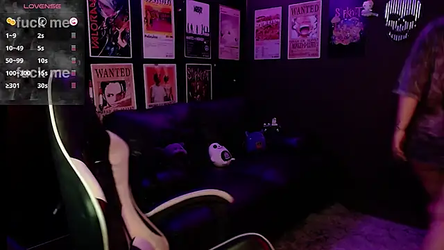 Snapshot of Ravendark_ chatting on November 6, 10:36 pm Ravendark online show from November 6, 10:36 pm