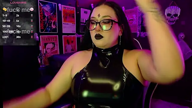 Snapshot of Ravendark_ chatting on October 29, 8:19 pm Ravendark online show from October 29, 8:19 pm