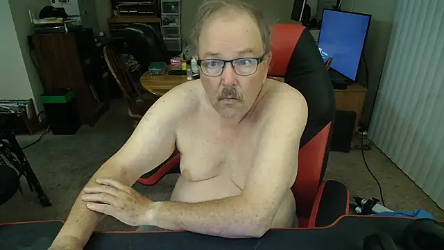Snapshot of havethickcock chatting on June 26, 2:50 am havethickcock online show from June 26, 2:50 am