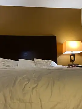 StaciDiamond online show from October 4, 1:45 pm